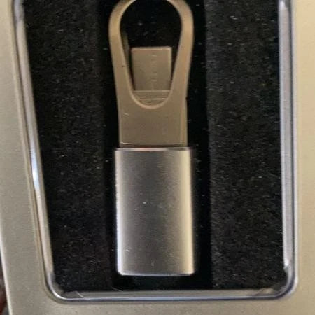 Pendrive 3 em 1 USB e Type-C com adaptador Lightning