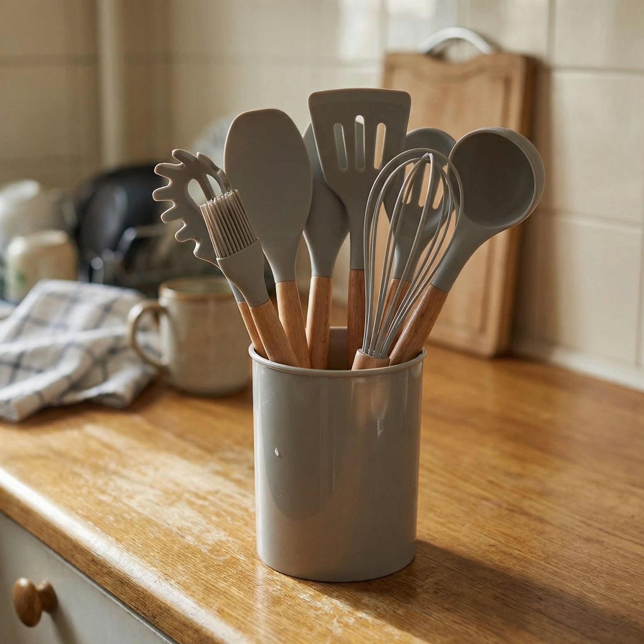 Kit 12 Utensílios de Silicone com Suporte – Proteja Suas Panelas e Organize Sua Cozinha