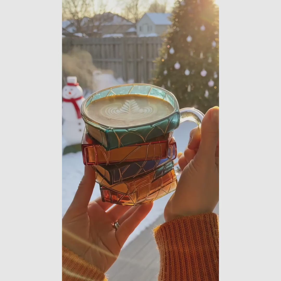 Caneca de cerâmica em formato de livros empilhados com arte 3D colorida para café, leitura e presente criativo para amantes de literatura