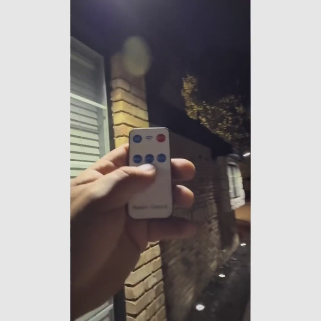 Kit 4 luminárias solares LED para área externa com sensor de presença, controle remoto e 3 modos para quintal e garagem