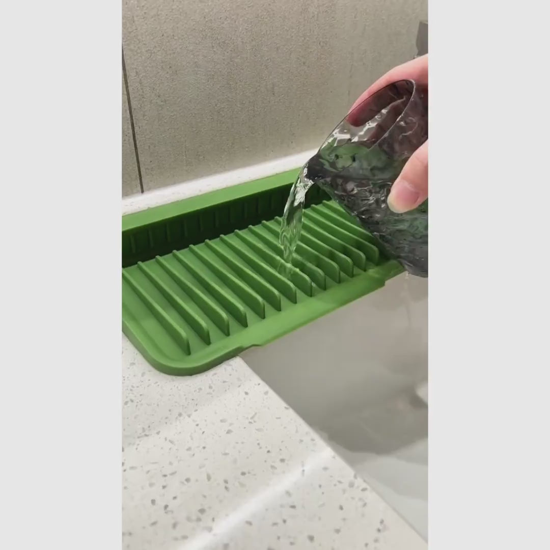 Protetor de pia em silicone alimentício com abertura ajustável e drenagem rápida para cozinha, banheiro, lavanderia e motorhome sem bagunça diária