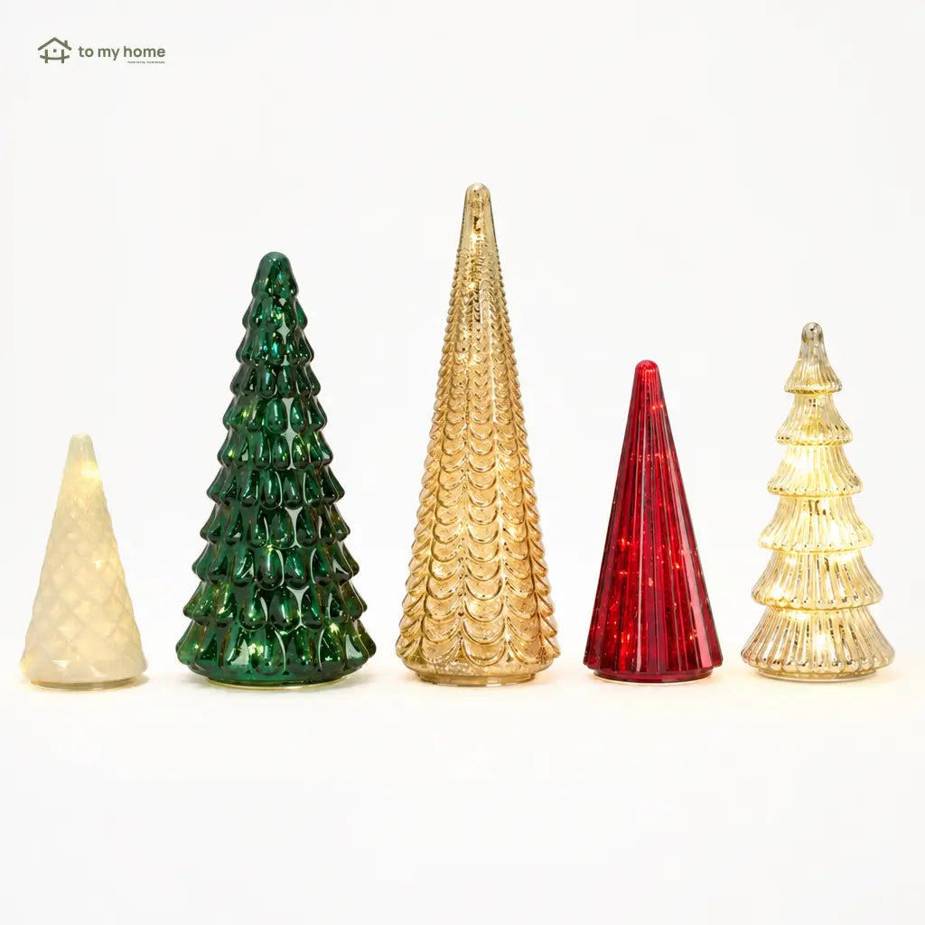 Conjunto com 5 árvores decorativas iluminadas em vidro mercurizado para mesa, aparador e decoração natalina com timer automático de seis horas
